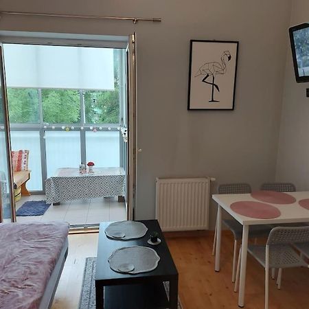 Homelyapartment Красков Екстериор снимка