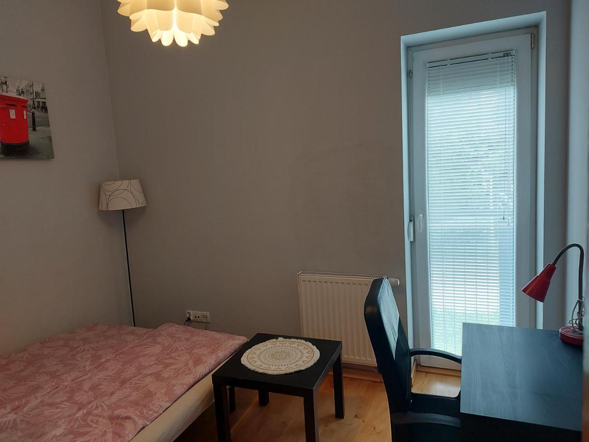 Homelyapartment Красков Екстериор снимка