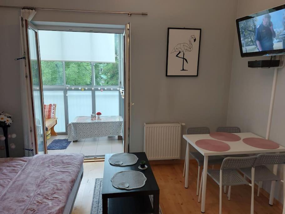 Homelyapartment Красков Екстериор снимка