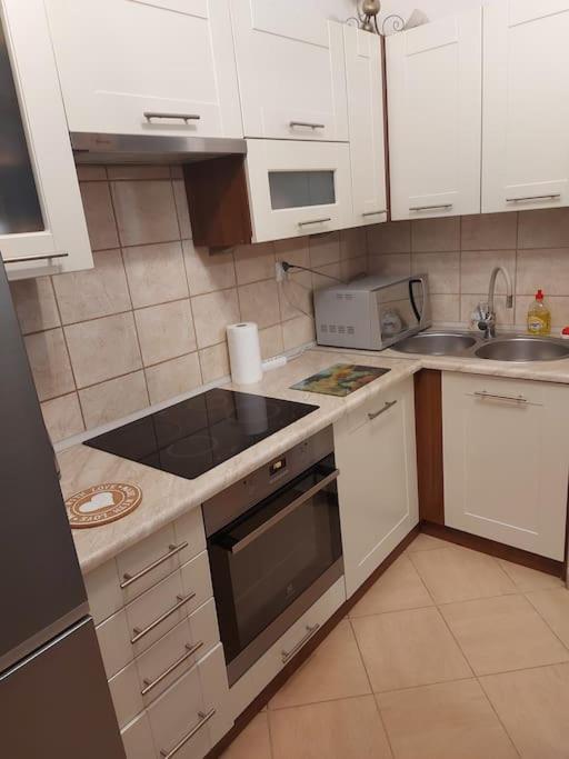 Homelyapartment Красков Екстериор снимка