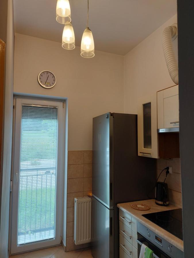 Homelyapartment Красков Екстериор снимка